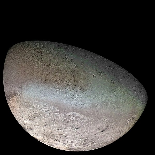 600px-Triton_moon_mosaic_Voyager_2_%28large%29.jpg