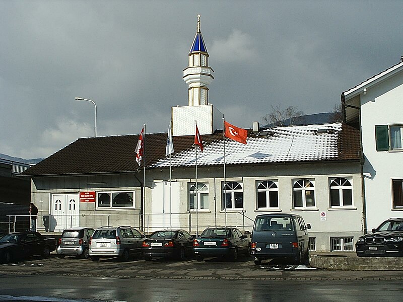 800px-Moschee_Wangen_bei_Olten.jpg