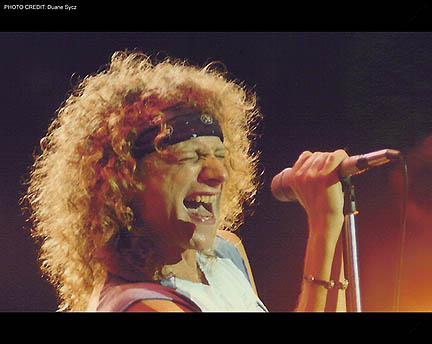 lou-gramm.jpg