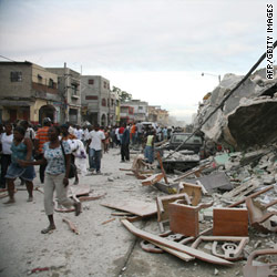 t1main.haiti.crowd.afp.gi.jpg