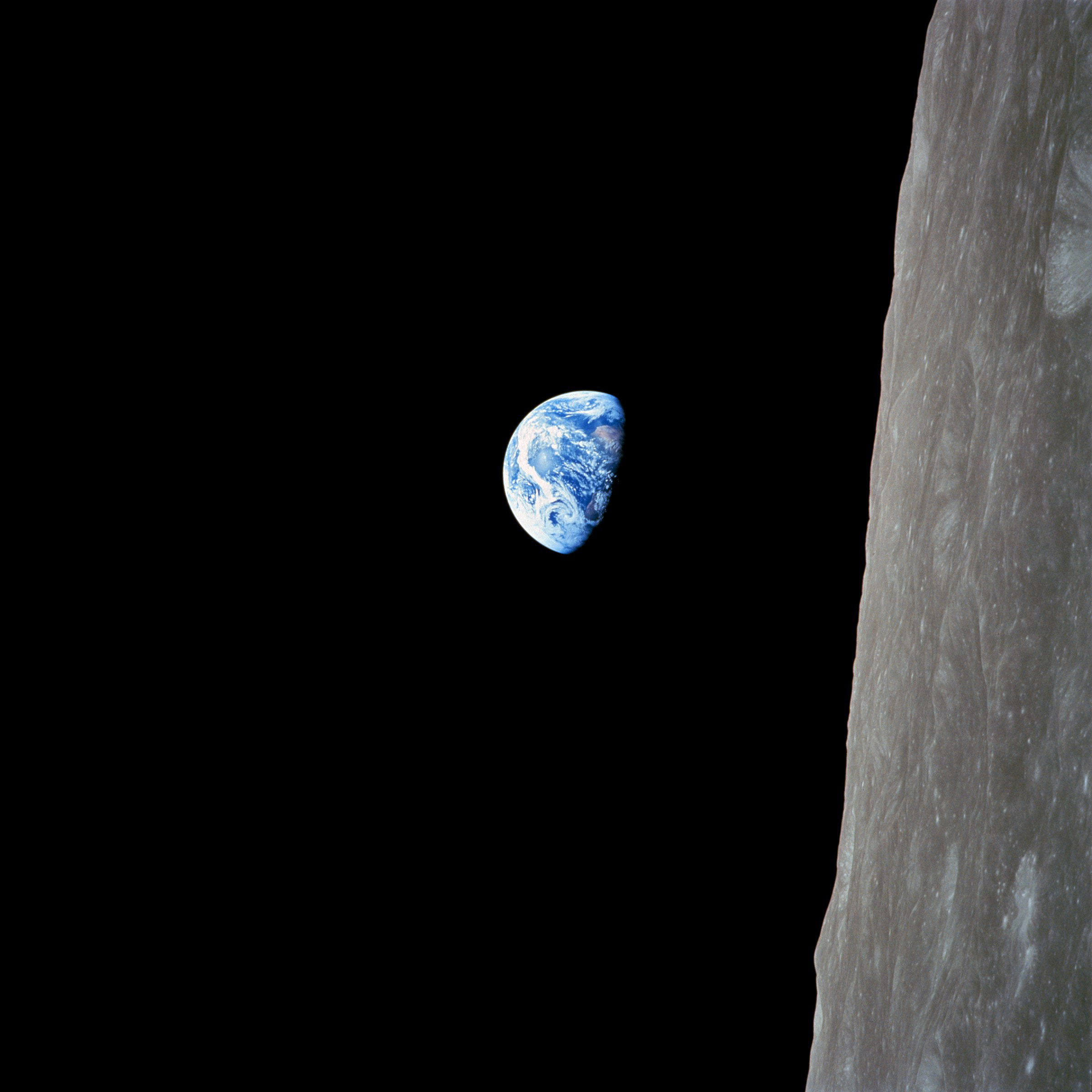 moon-earth.jpg