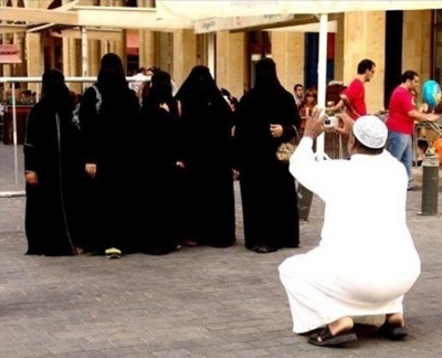 muslim-women-say-cheese-tm.jpg